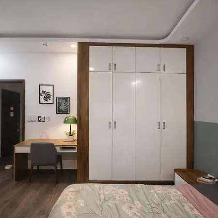 Start House Airport 5-Min Walk Warm Stay, Easy Flight-3